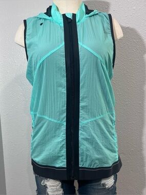 Fabletics Women's Teal Sleeveless Jacaket Vest with Hood Size Large
